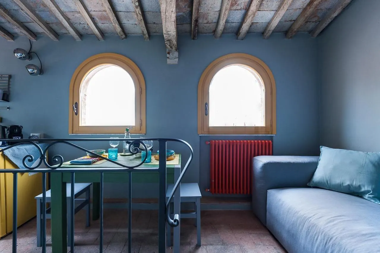 La Casa Rossa Degli Artisti Apartment Casciana Terme Italy